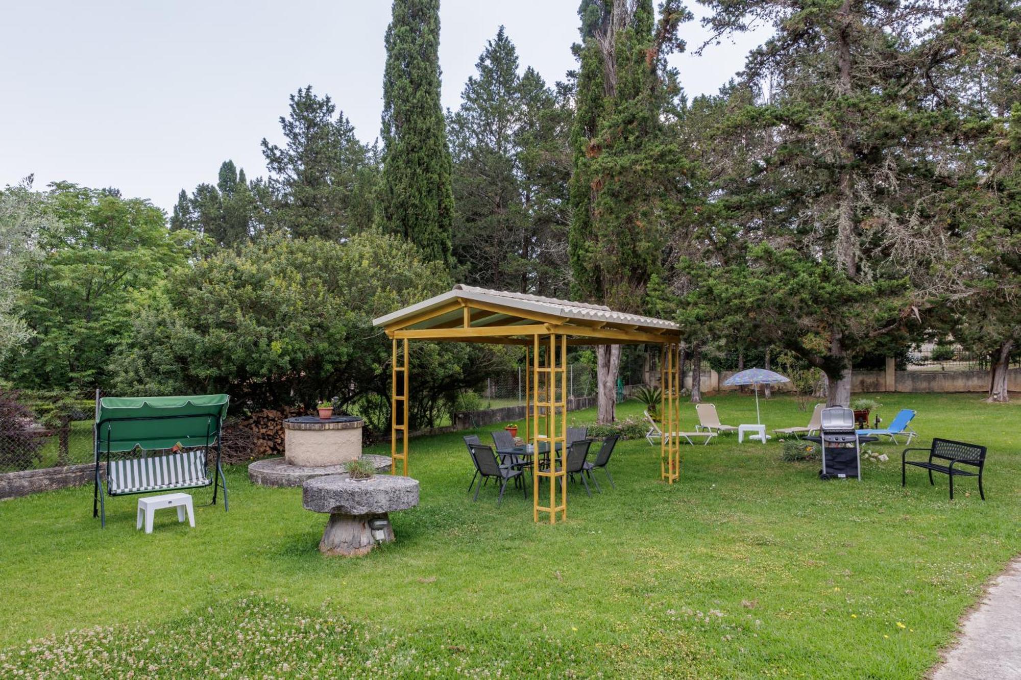 Villa Haris Gazátika Exterior foto